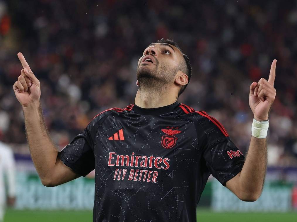 开云体育下载-关于欧冠关键时刻再迎强敌，阿贾克斯临场应变，主帅态度——底气十足，身体对抗强度拉满的信息