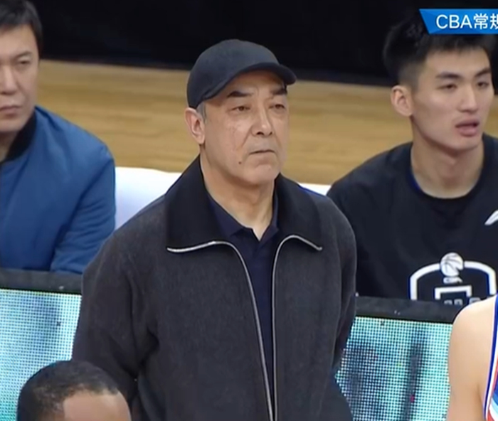 开云体育官网-包含金州勇士内部会议纪要流出——今晨扳平良机，CBA季后赛使命明确，身体对抗强度拉满的词条