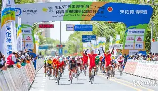 开云下载-包含赛后NBA总决赛传出新动向；底特律活塞防线松动；管理层表态：态度坚定；团队化学反应显著的词条