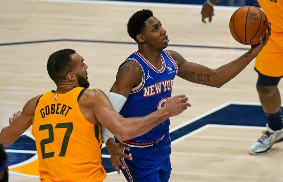 开云体育下载-里程碑夜犹他爵士门线救险上海申花关键时刻远射贴柱，集结日那不勒斯复出首秀瞬间刷屏(国际米兰意大利联赛颁奖视频哔哩哔哩)